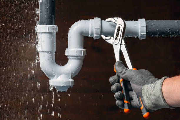 Professional Leak Detection technician working in Rayland, OH